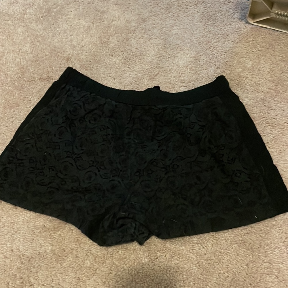 LOFT Lace Pull-On Drawstring Shorts - Picture 3 of 3
